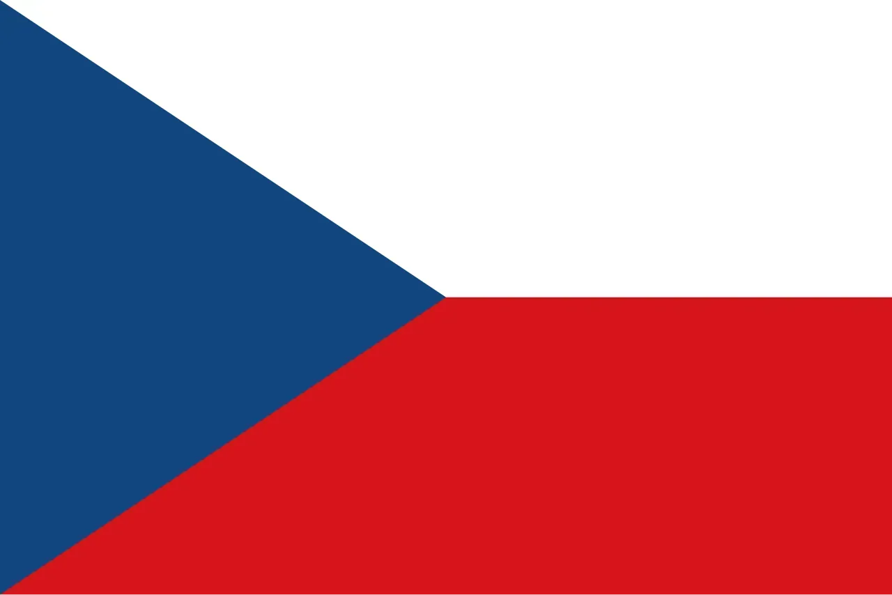 Přijímá hráče z Česka